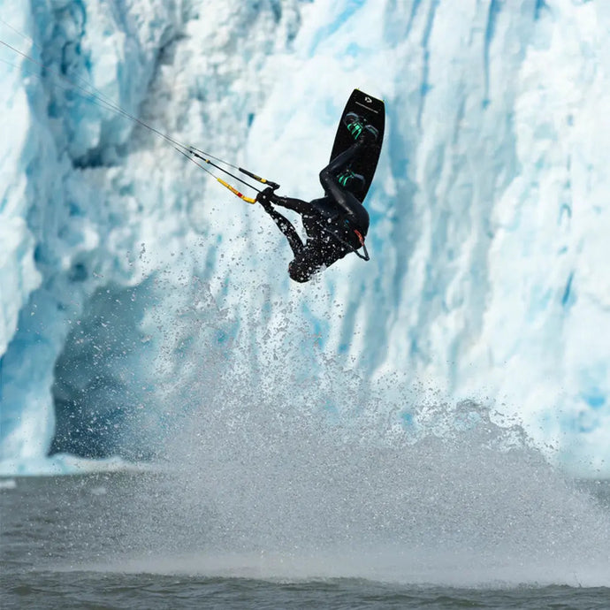 Surfen im Winter: Das richtige Equipment für eisige Temperaturen