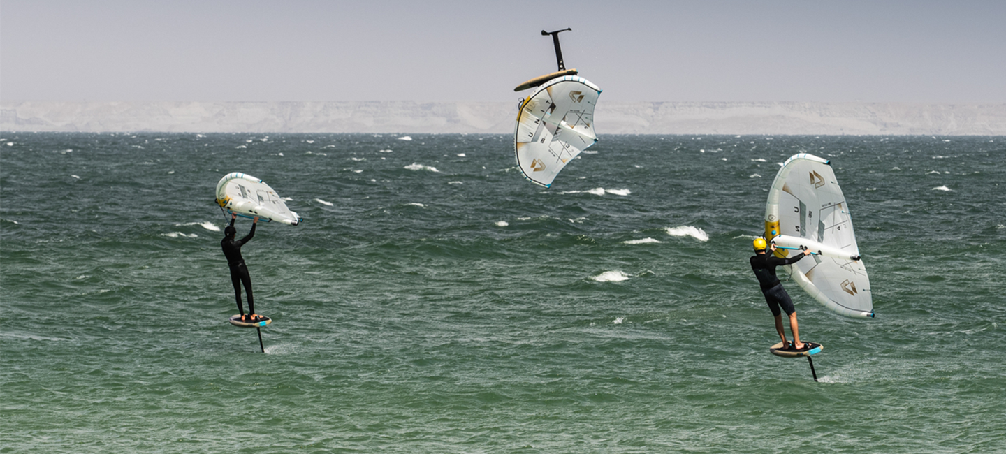 Entdecke unsere Foil Welt. Vom Foil Wing zu verschiedensten Foils bis zum Helm, hier findest du alles für dein nächstes Foilabenteuer!