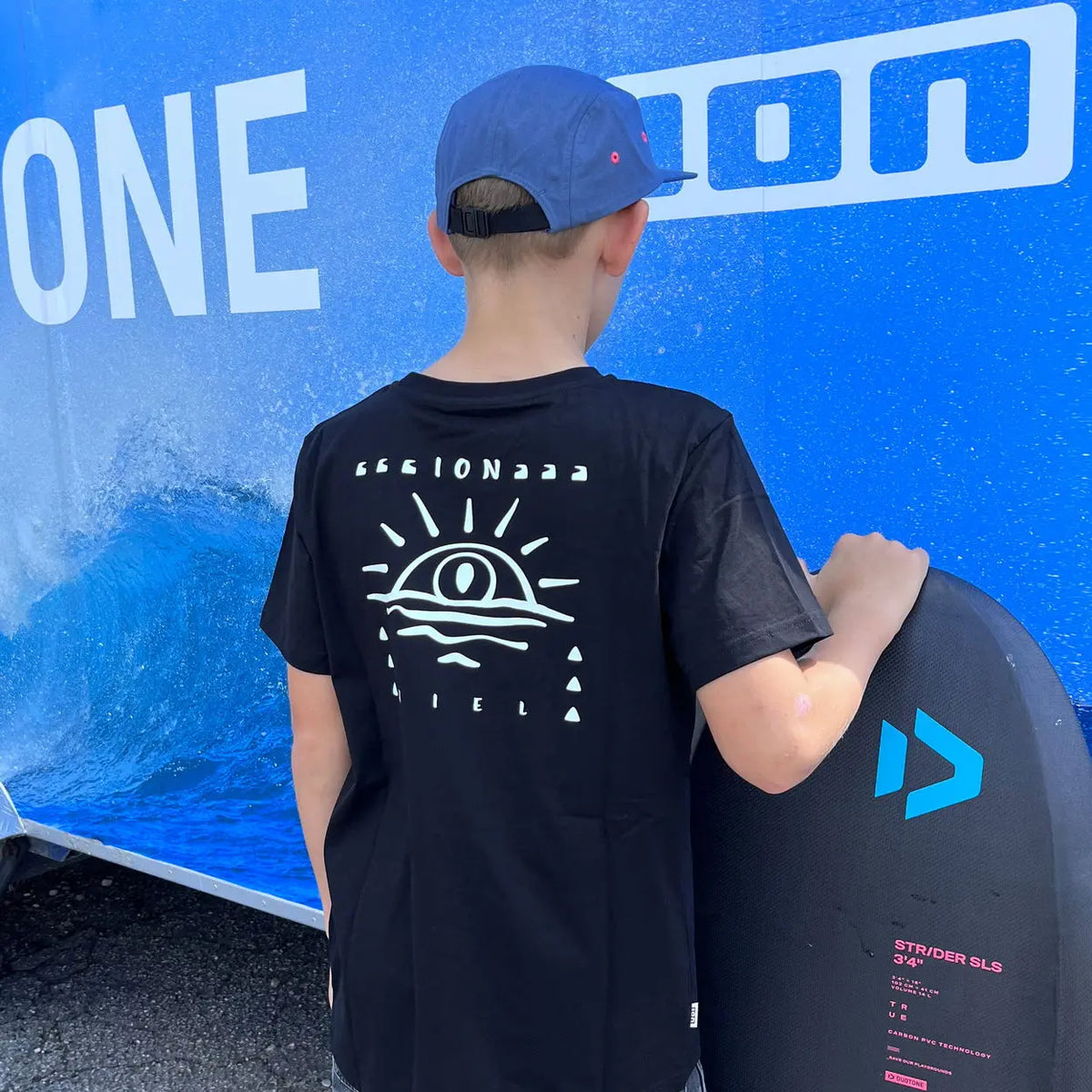 ION Tee Beach x DESTINATION Kiel Kids unisex 2025  Apparel